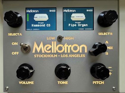 Mellotron-M4000D with 5 extra sound cards